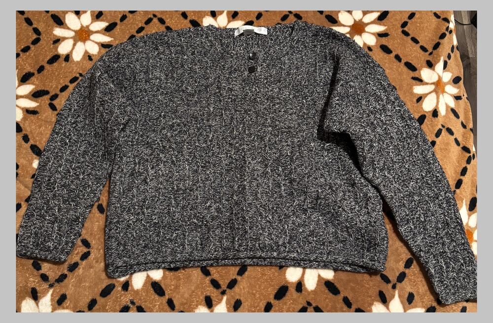 The Limited Women’s Large Gray Marled Chunky Knit Henley Pullover Sweater